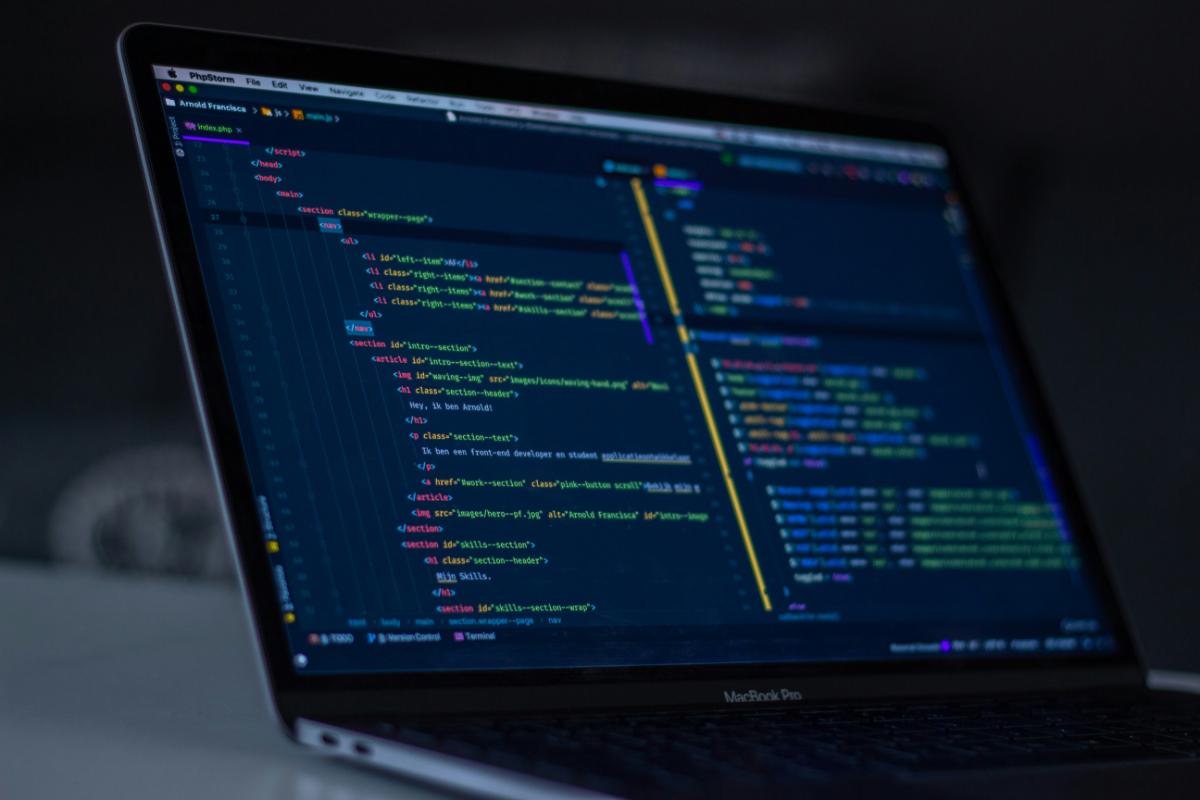 Foto door Arnold Francisca op Unsplash